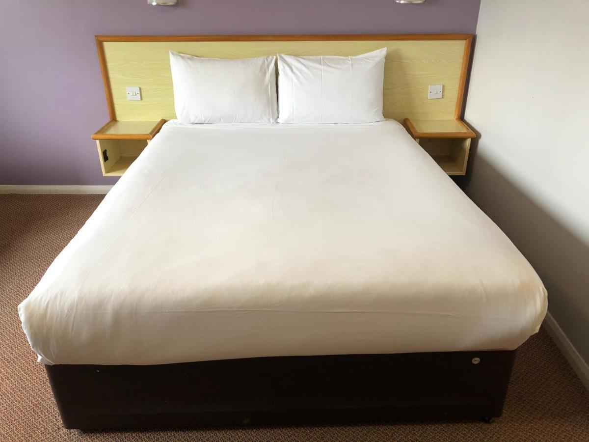 Redwings Lodge Sawtry Huntingdon Woodwalton Экстерьер фото
